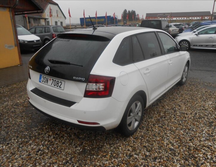 Škoda Rapid Hatchback 1,6 l 85 kw