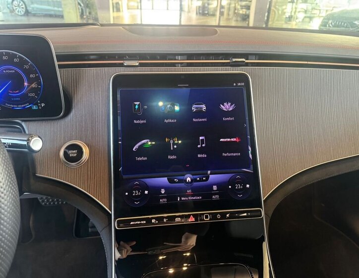 Mercedes-Benz EQE Sedan / Limuzína 0,0 350 kw