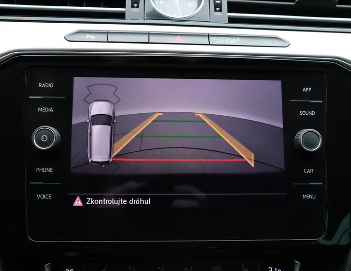 Volkswagen Passat 19