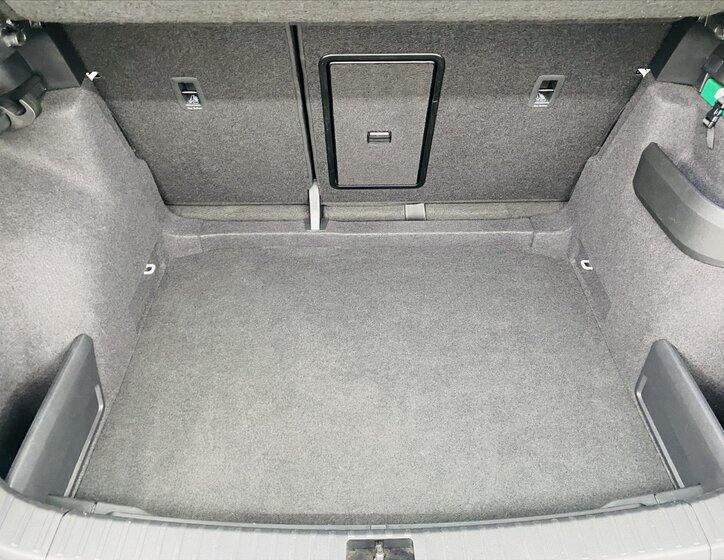 Škoda Karoq SUV / Terénní 1,5 l 110 kw