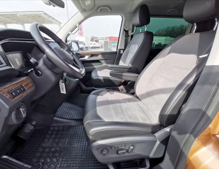 Volkswagen Multivan VAN / Minibus 2,0 l 150 kw