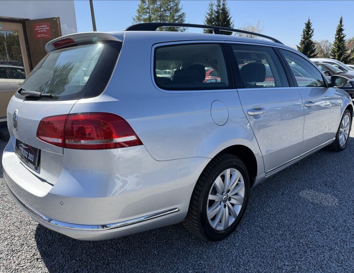 Volkswagen Passat Kombi 2,0 l 103 kw