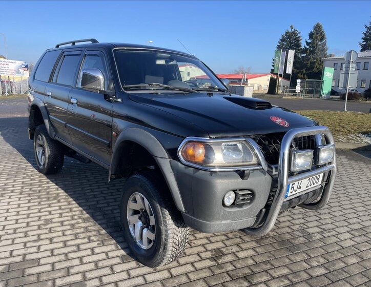 Mitsubishi Pajero 39