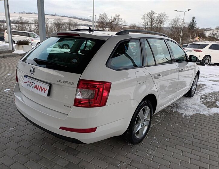 Škoda Octavia Kombi 2,0 l 110 kw