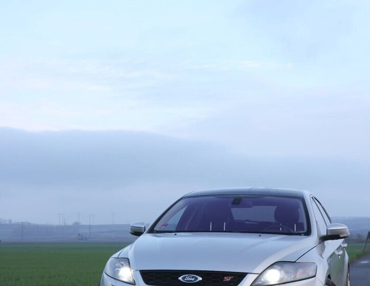 Ford Mondeo Liftback 2,2 l 147 kw