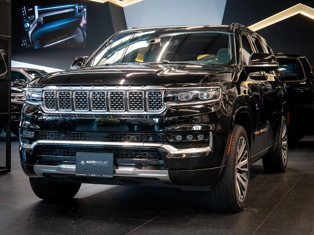 Jeep Grand Wagoneer SUV 6,4 l 351 kw