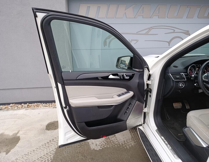 Mercedes-Benz GLS SUV 3,0 l 190 kw