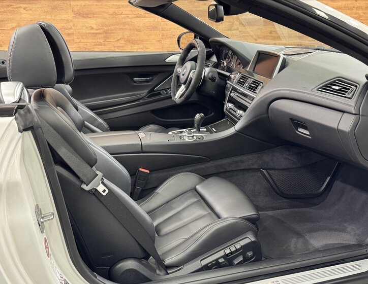 BMW M6 Kabriolet 4,4 l 412 kw