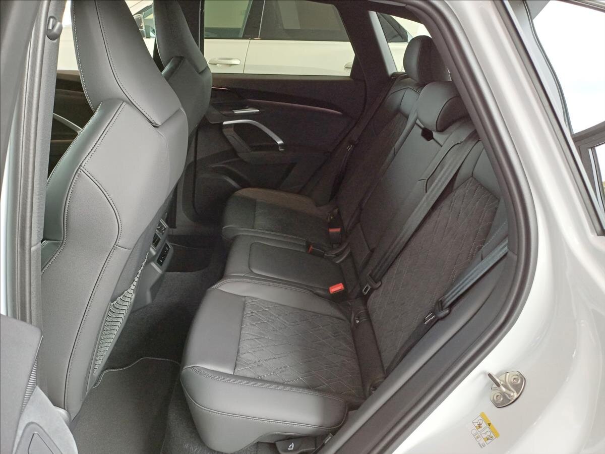 Audi Q5 SUV 2,0 l 150 kw