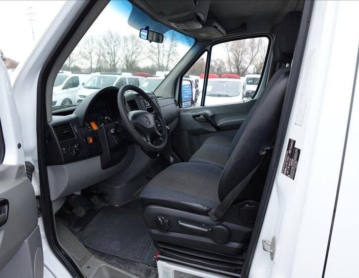 Mercedes-Benz Sprinter Sklápěč 2,1 l 95 kw