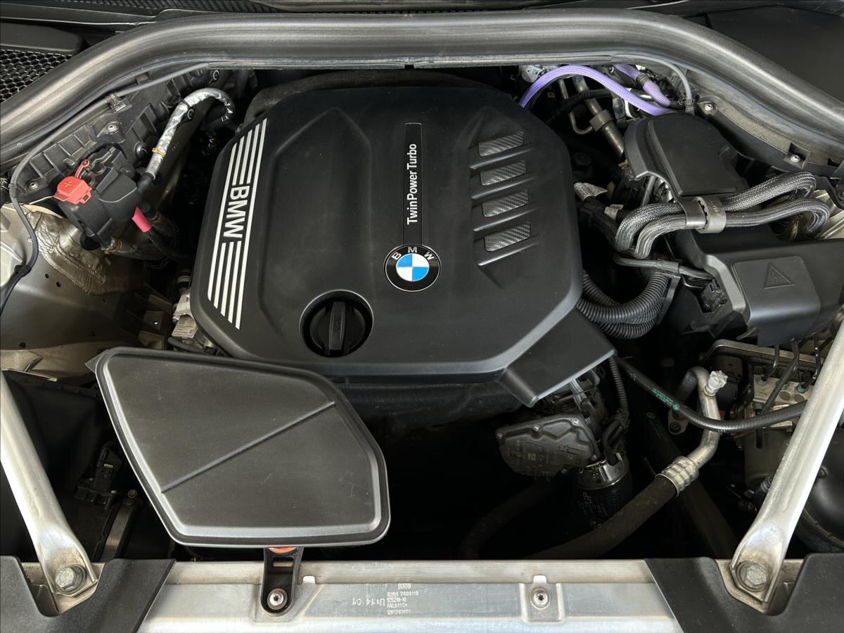 BMW X4 SUV / Terénní 2,0 l 140 kw