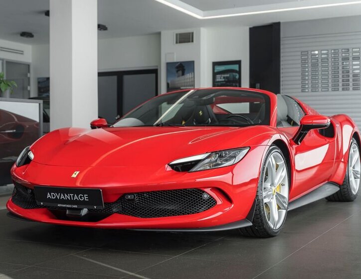 Ferrari Ostatní Kupé 3,0 l 610 kw