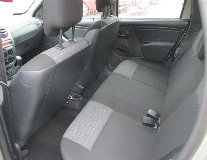 Dacia Duster SUV 1,6 l 77 kw