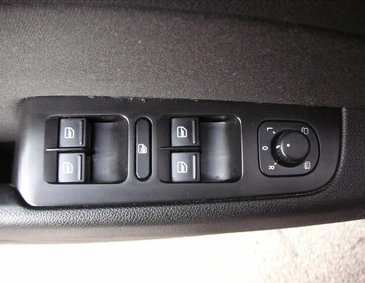 Škoda Superb Kombi 2,0 l 103 kw