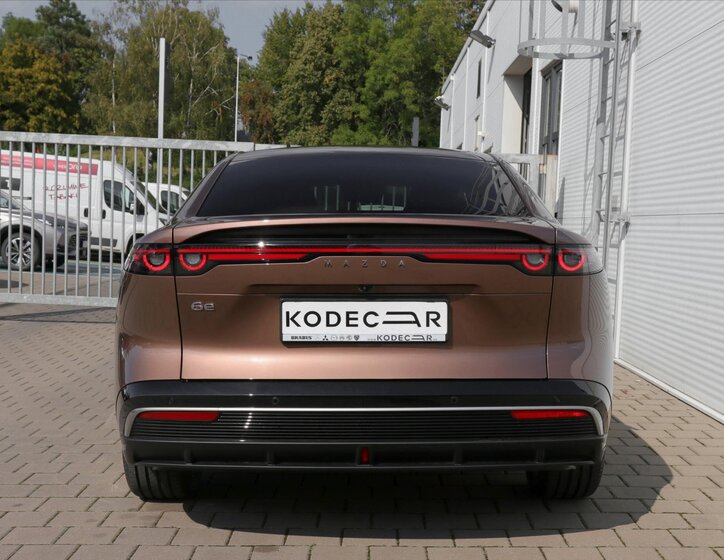 Mazda 6e Sedan 0,0 180 kw