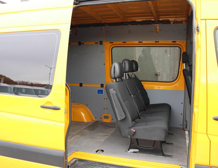 Mercedes-Benz Sprinter 8