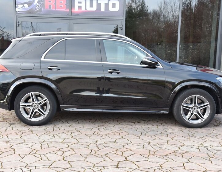 Mercedes-Benz GLE 7