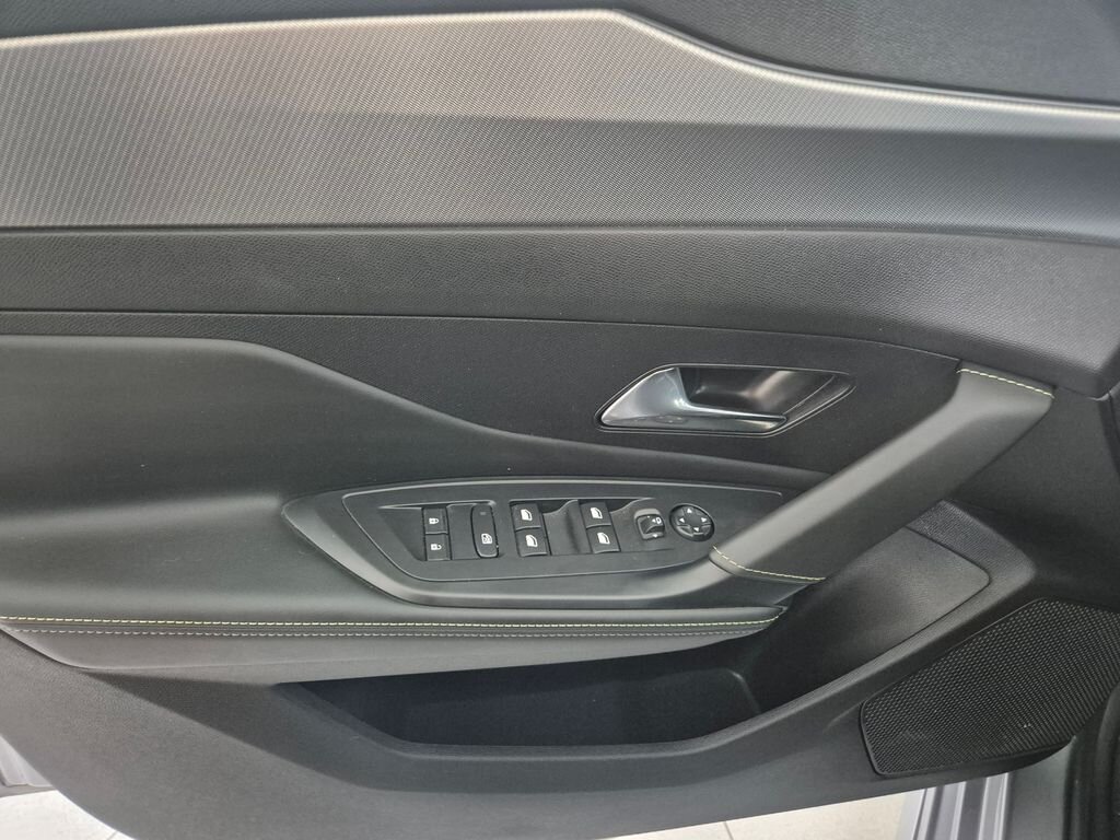 Peugeot 308 Kombi 1,2 l 96 kw