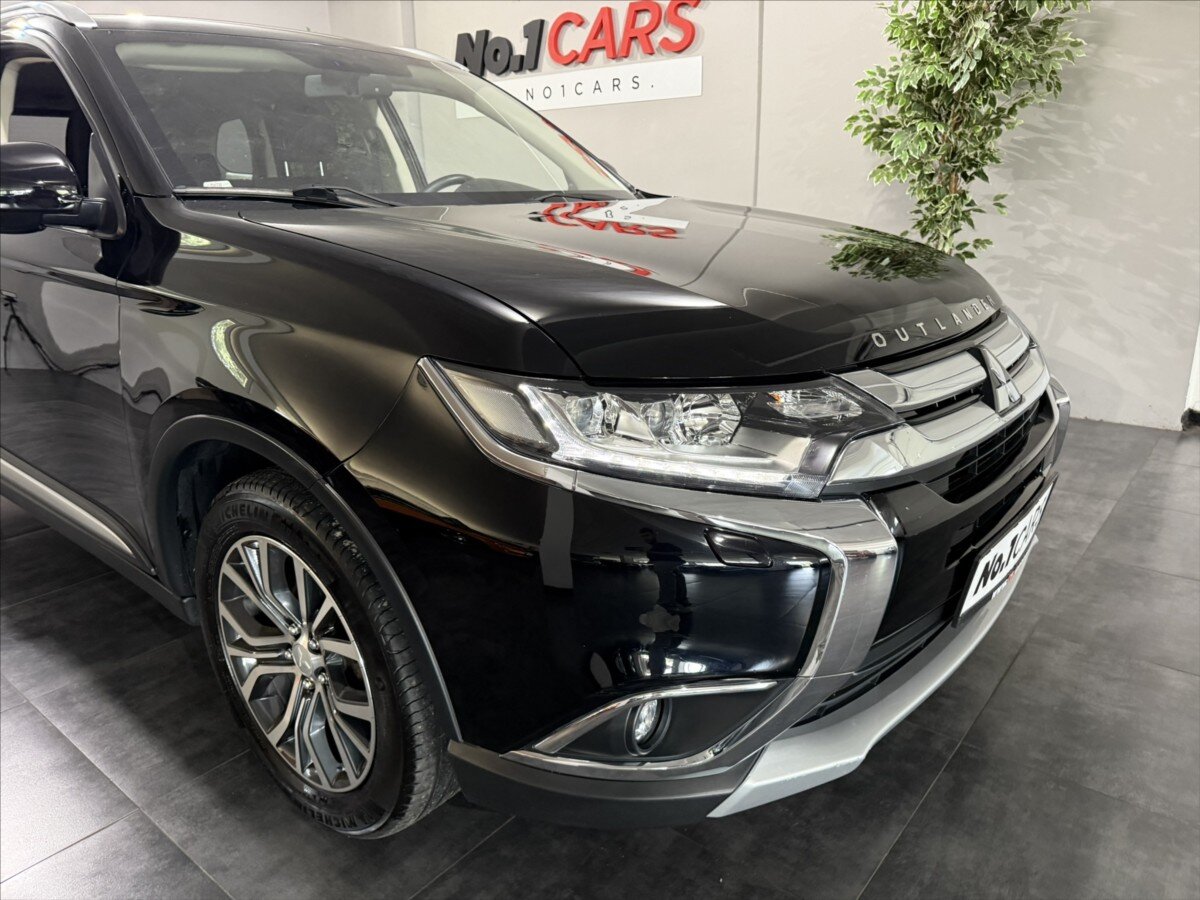 Mitsubishi Outlander SUV / Terénní 2,3 l 110 kw