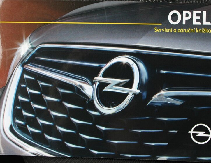 Opel Crossland X SUV / Terénní 1,2 l 61 kw