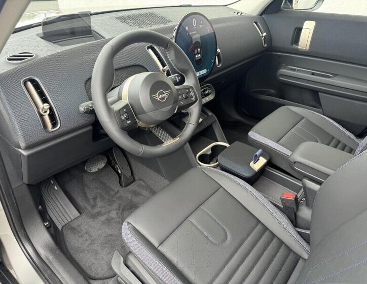 Mini Countryman SUV / Terénní 2,0 l 160 kw
