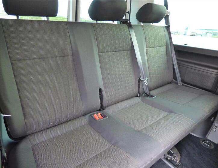 Volkswagen Caravelle 41