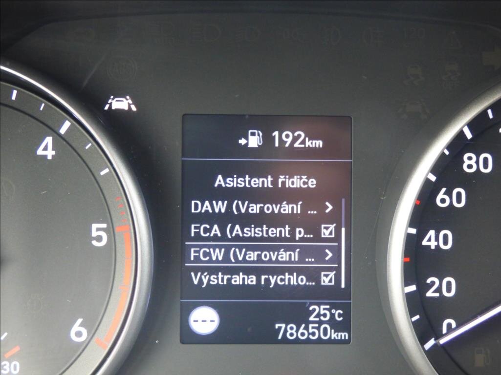 Hyundai i30 Liftback 1,6 l 100 kw