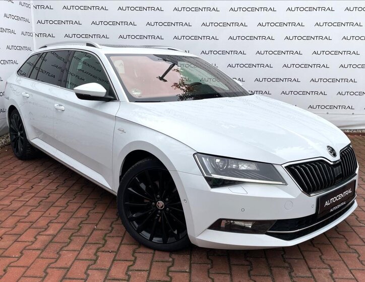 Škoda Superb 1