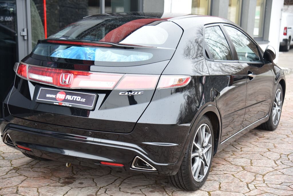 Honda Civic Hatchback 1,8 l 103 kw