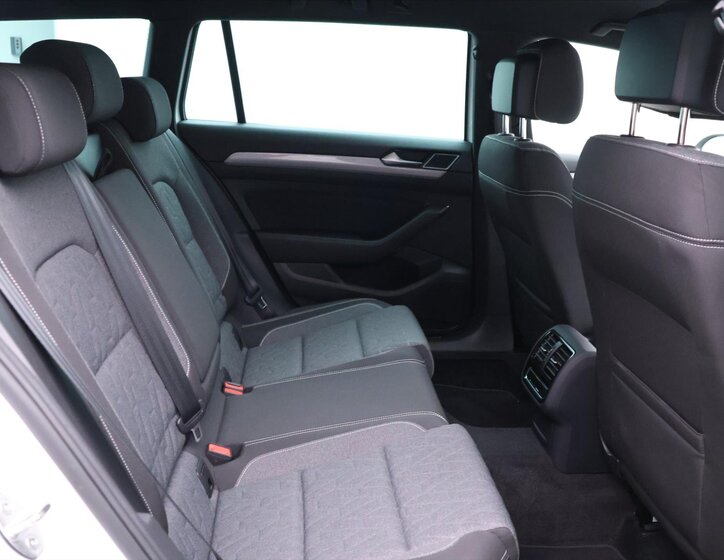 Volkswagen Passat Kombi 2,0 l 147 kw