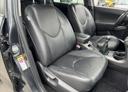 Toyota RAV4 SUV / Terénní 2,2 l 100 kw