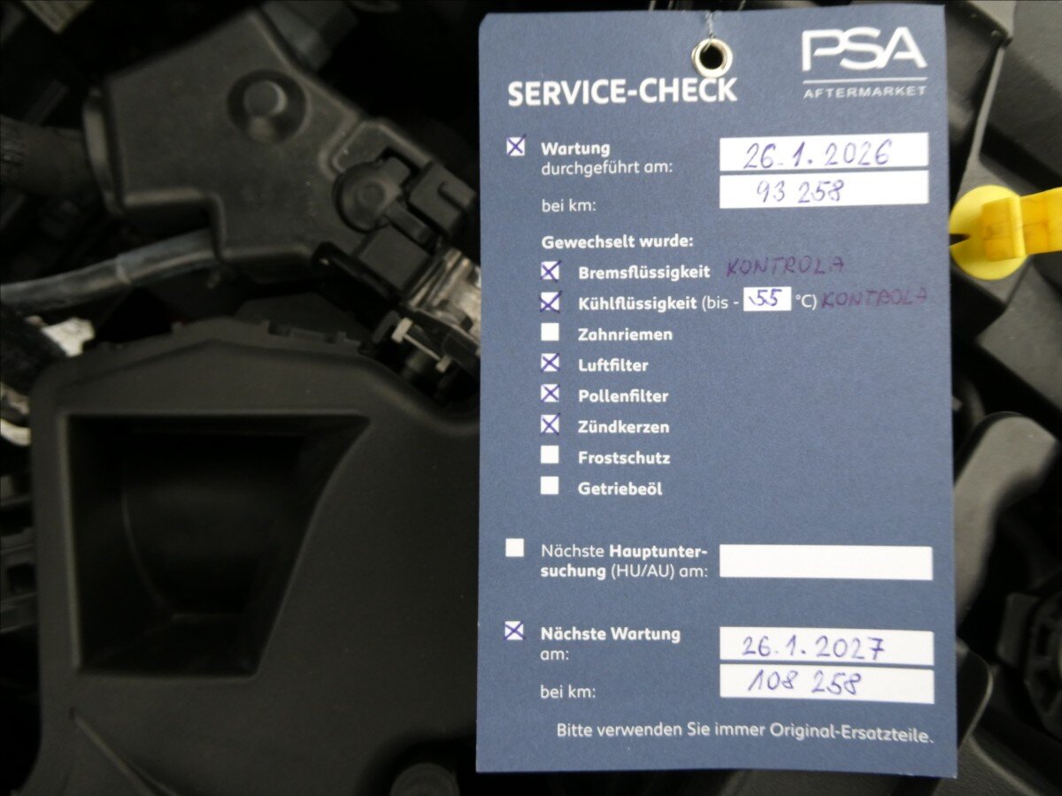 Peugeot 3008 SUV 1,6 l 121 kw