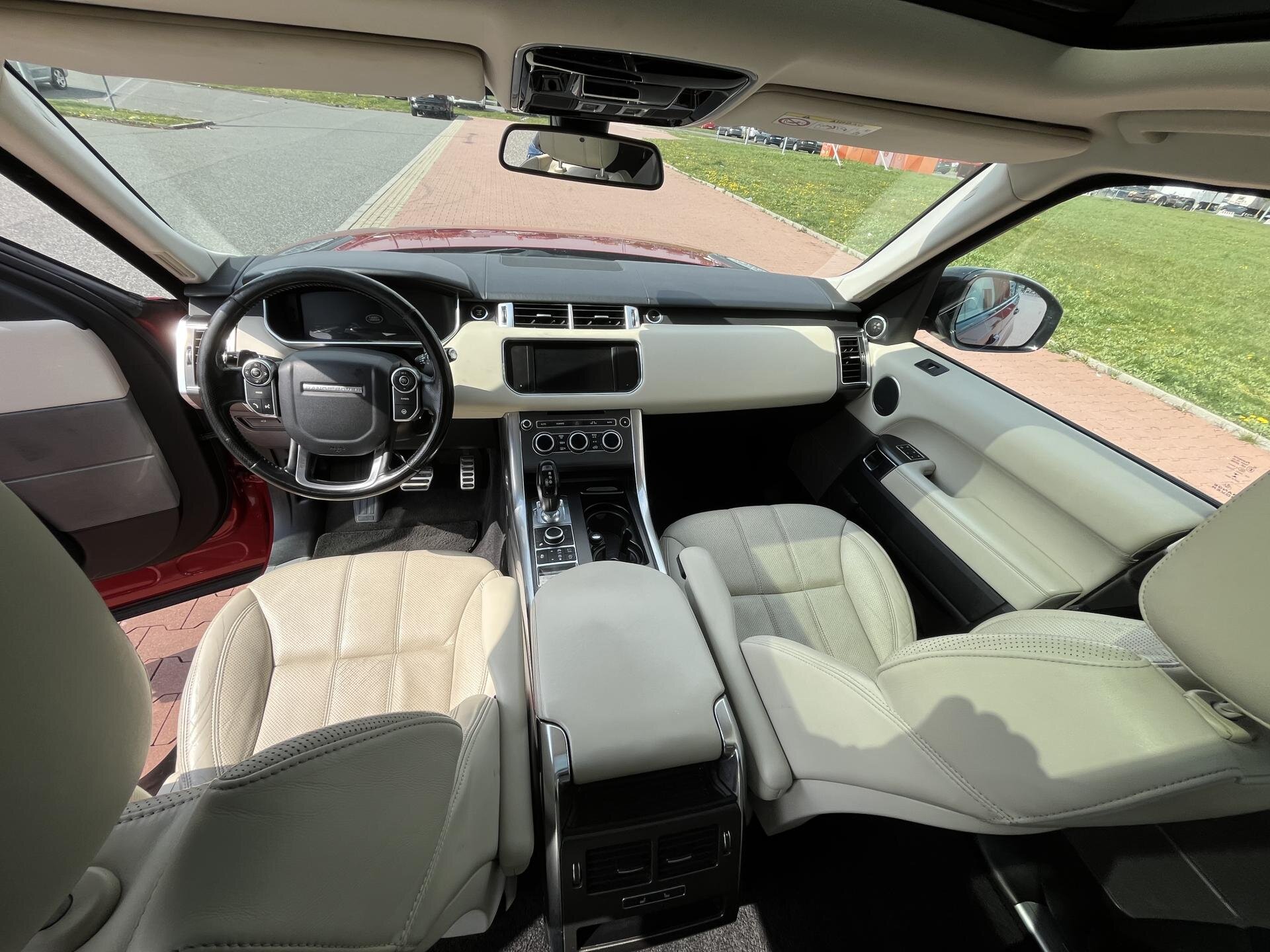 Land Rover Range Rover Sport SUV / Terénní 3,0 l 190 kw