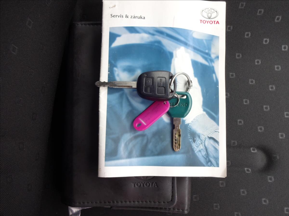 Toyota Yaris Hatchback 998,0 51 kw