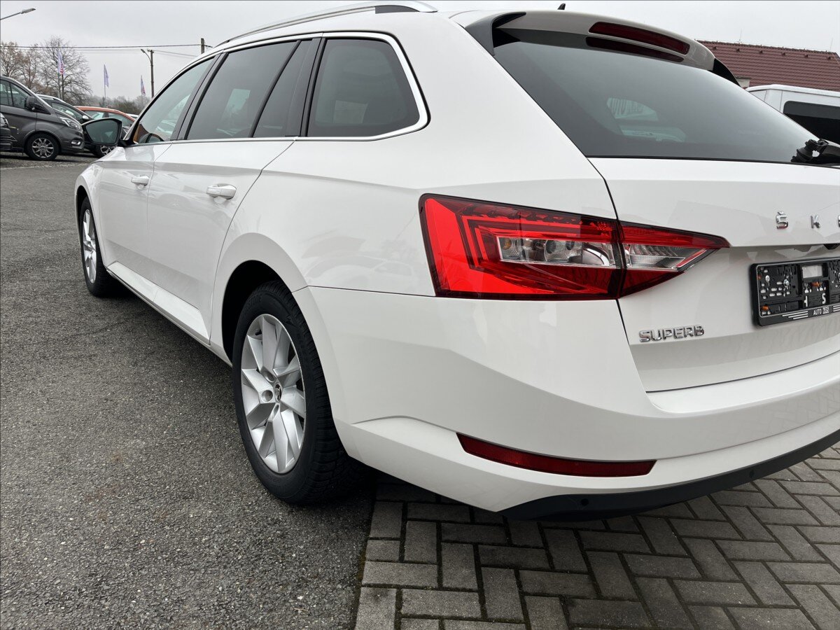 Škoda Superb Kombi 2,0 l 110 kw