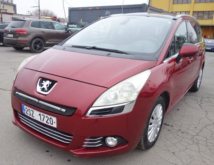 Peugeot 5008 4