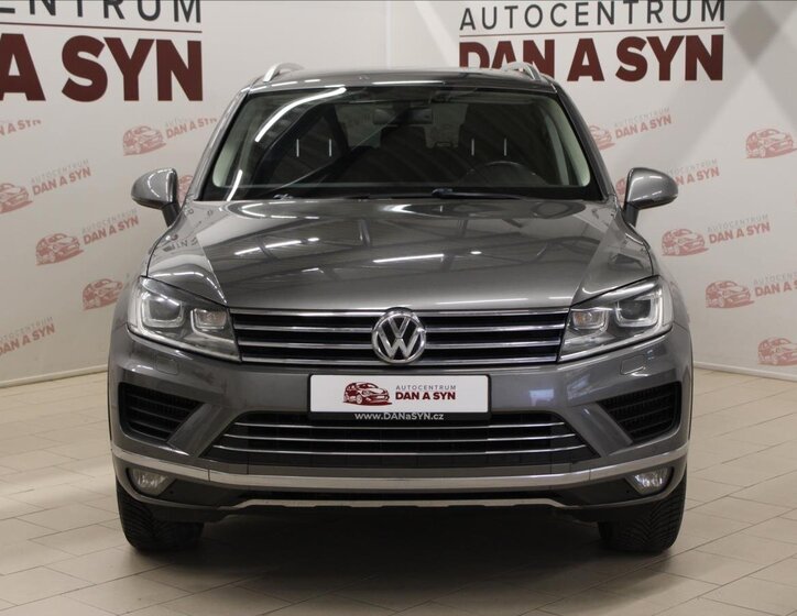 Volkswagen Touareg 2