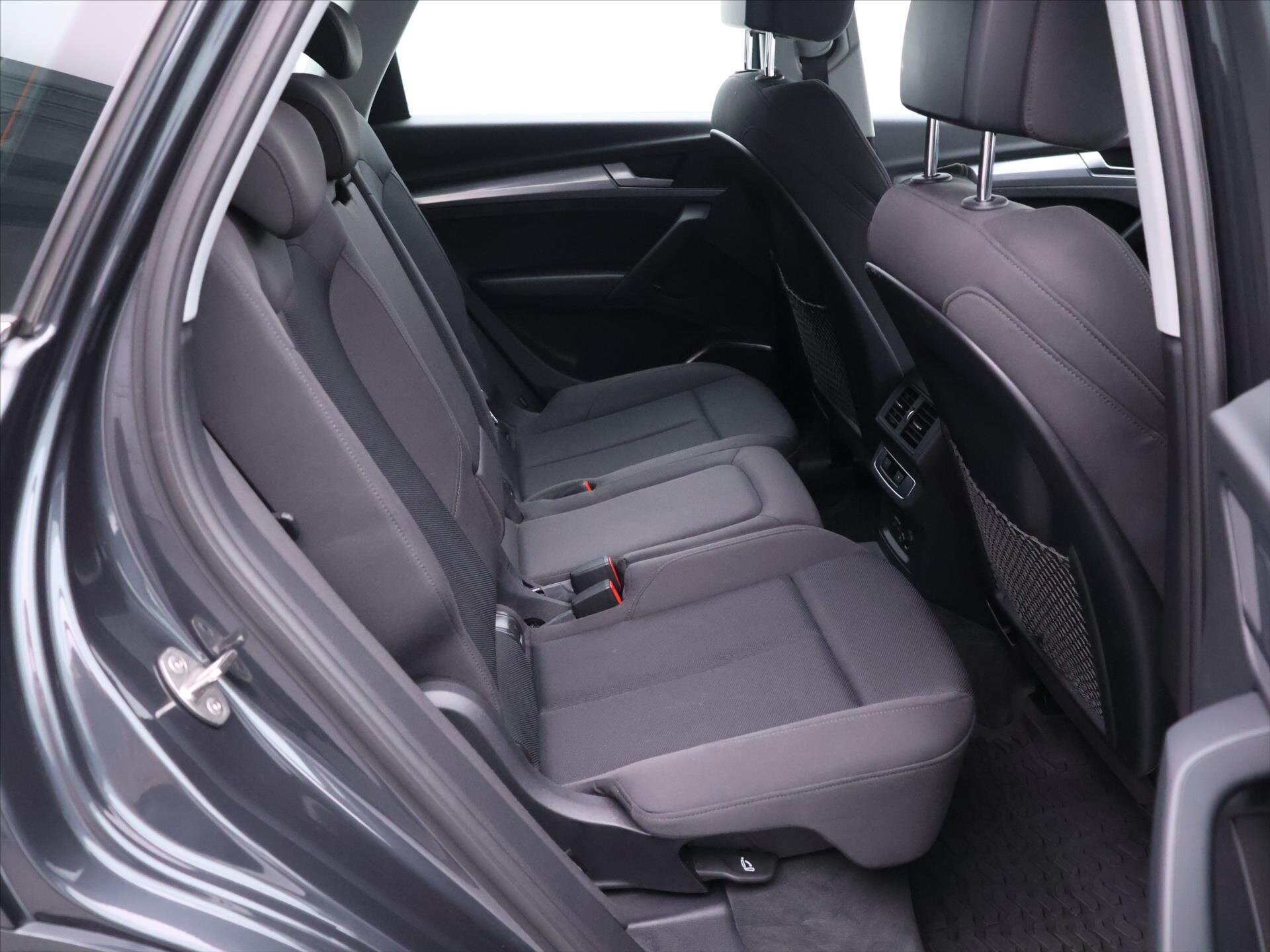 Audi Q5 SUV / Terénní 2,0 l 150 kw