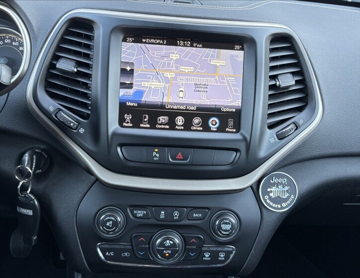 Jeep Cherokee SUV 2,0 l 103 kw