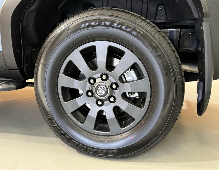 Toyota Land Cruiser SUV 2,8 l 151 kw