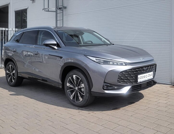 MG HS SUV / Terénní 1,5 l 125 kw