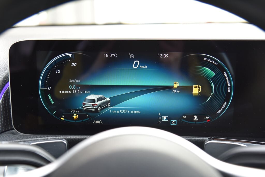 Mercedes-Benz GLB SUV / Terénní 2,0 l 110 kw