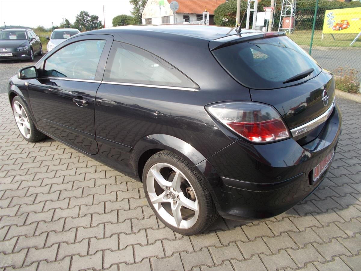 Opel Astra Kupé 1,6 l 132 kw