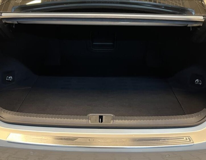 Lexus ES 300h Sedan 2,5 l 160 kw