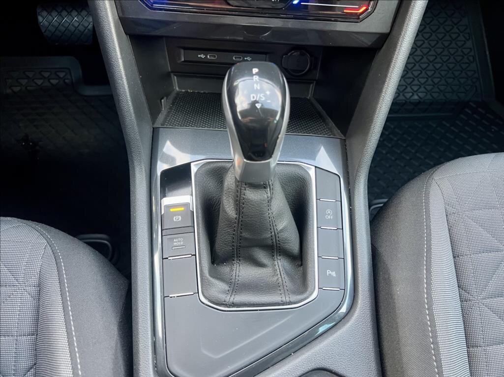 Volkswagen Tiguan SUV / Terénní 1,5 l 110 kw