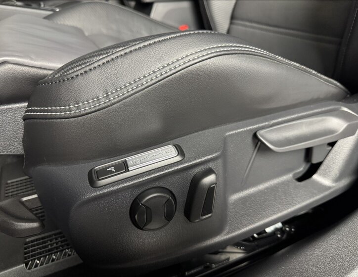 Volkswagen Passat Kombi 2,0 l 140 kw