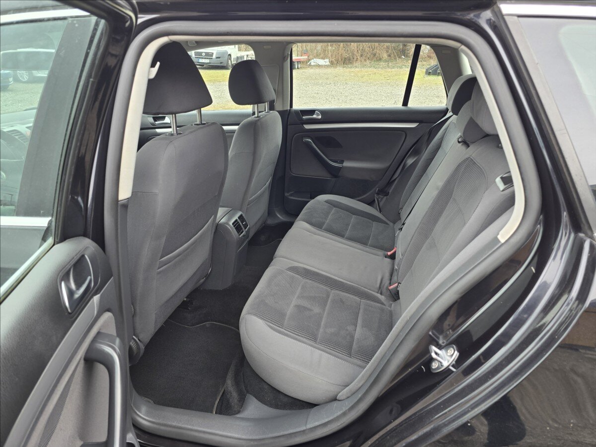 Volkswagen Golf Kombi 2,0 l 103 kw