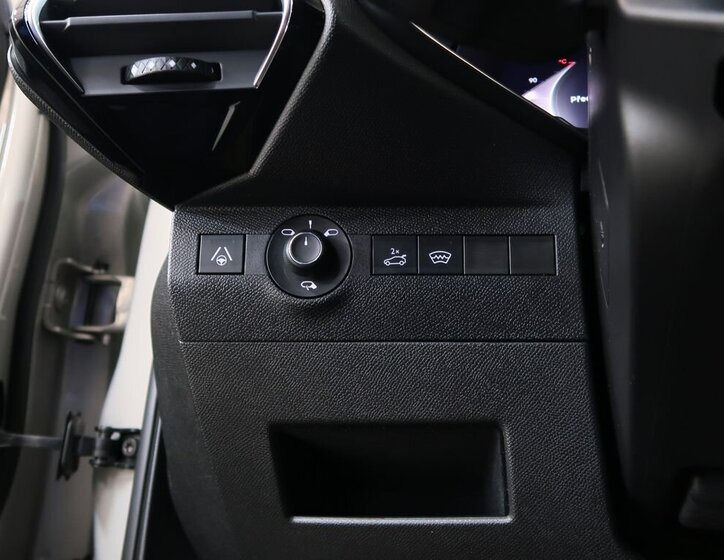 DS Automobiles DS7 Crossback 18