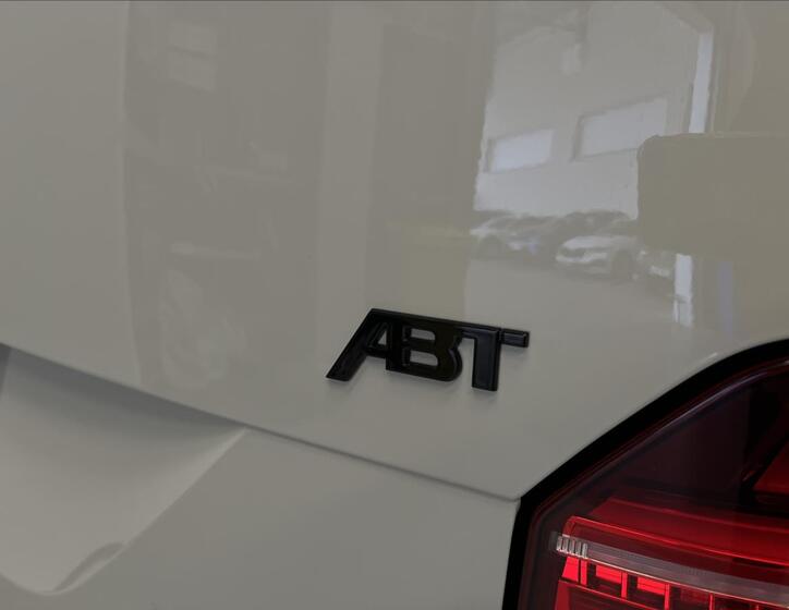 Volkswagen Multivan 31