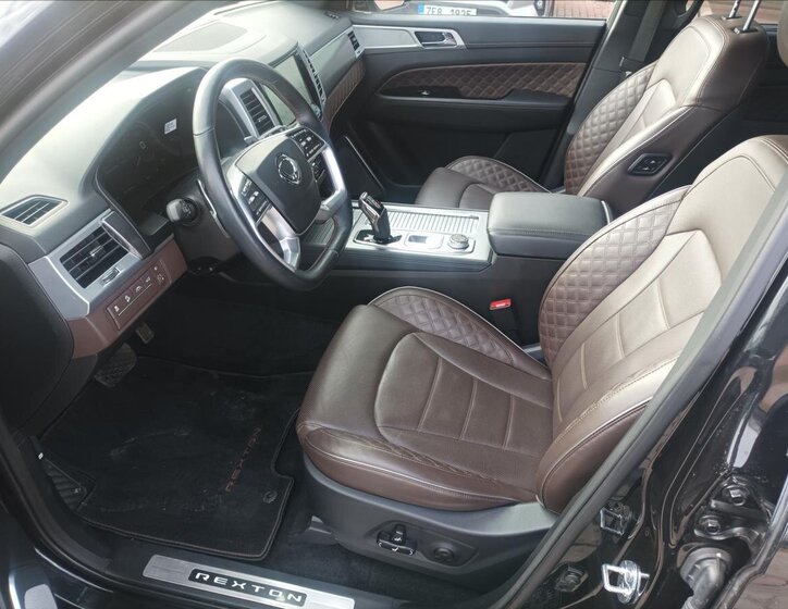 SsangYong Rexton SUV 2,2 l 148 kw